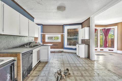118 Bates St, Jackson, MI 49202 photo 4