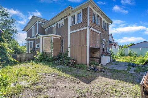 118 Bates St, Jackson, MI 49202 photo 9