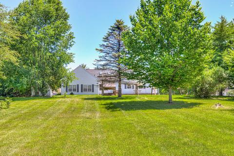 206 Third St, Concord, MI 49237 photo 2