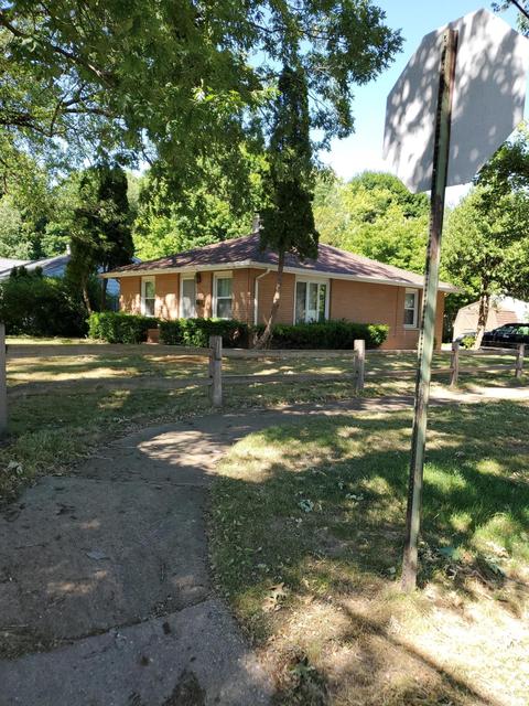 1102 Maple St, Albion, MI 49224 photo 1