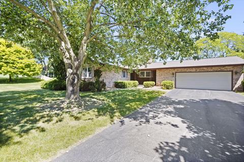 1738 Metzmont Dr, Jackson, MI 49203 photo 1