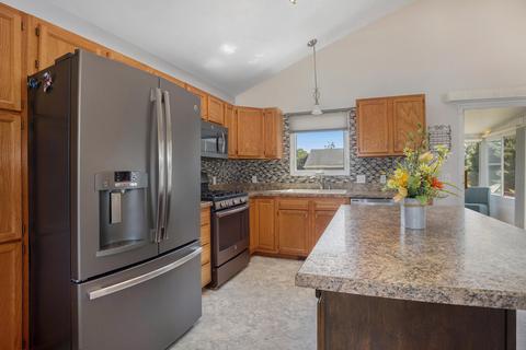 1824 Sunset Dr, Dorr, MI 49323 photo 7