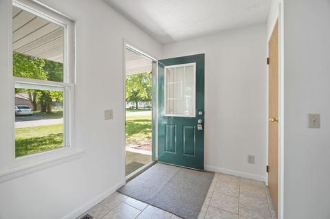 3520 E Gordon Dr, Spring Arbor, MI 49283 photo 5