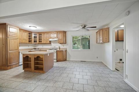 3520 E Gordon Dr, Spring Arbor, MI 49283 photo 10