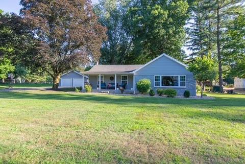 4040 Chamberlain Rd, Buchanan, MI 49107 photo 1
