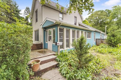 1321 N Waterloo Ave, Jackson, MI 49202 photo 1