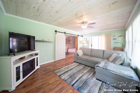 811 Thompson Ct, Belding, MI 48809 photo 21