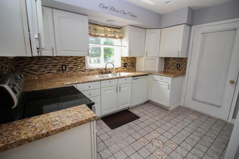 58225 Circle Dr, Three Rivers, MI 49093 photo 14