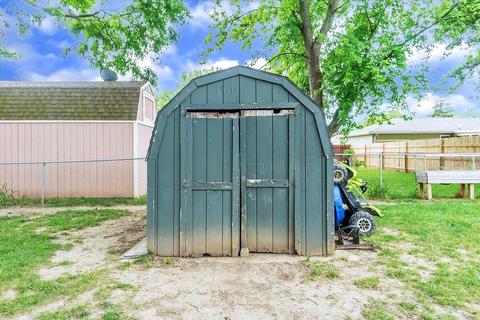 202 E Perry St, Durand, MI 48429 photo 33