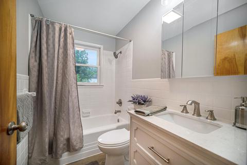 7408 S Jackson Rd, Jackson, MI 49201 photo 18