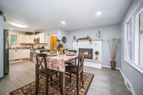 7408 S Jackson Rd, Jackson, MI 49201 photo 9