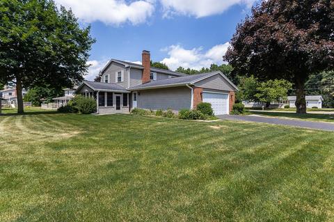 1201 Hampton Dr, Jackson, MI 49203 photo 2