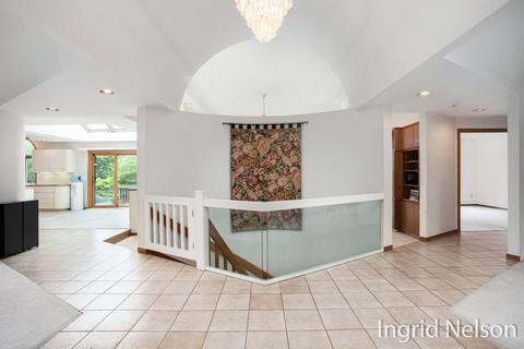 545 Saddlebrook Dr NE, Ada, MI 49301 photo 6