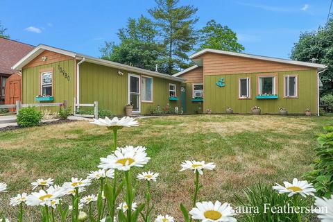 10980 Riverview Dr, Big Rapids, MI 49307 photo 1