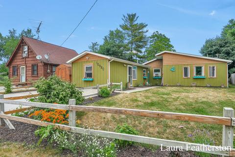 10980 Riverview Dr, Big Rapids, MI 49307 photo 2