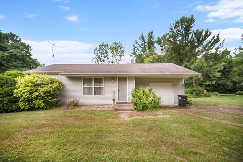 8042 Sharon St, Spring Arbor, MI 49283 photo 1