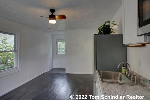 200 Forest Ct, Jackson, MI 49203 photo 8