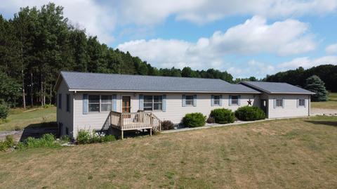 7825 Mcbride Rd, Edmore, MI 48829 photo 1