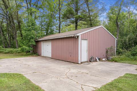 720 Norway St, Baldwin, MI 49304 photo 3