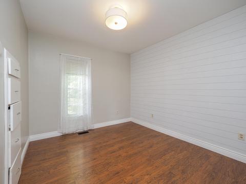 501 E Jefferson St, Augusta, MI 49012 photo 11