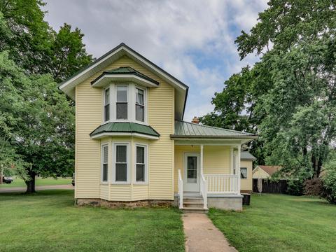 501 E Jefferson St, Augusta, MI 49012 photo 2