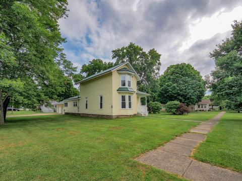 501 E Jefferson St, Augusta, MI 49012 photo 3