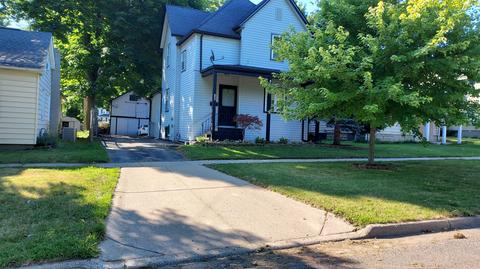 720 N Broad St, Adrian, MI 49221 photo 1