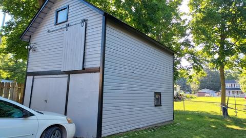 720 N Broad St, Adrian, MI 49221 photo 8