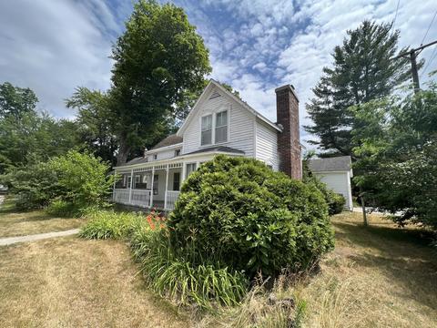 1110 E James St, White Cloud, MI 49349 photo 3