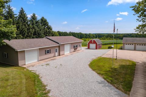 3605 S Sand Lake Rd, Reading, MI 49274 photo 2