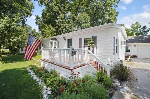 7974 Ivan Dr, Parma, MI 49269 photo 4