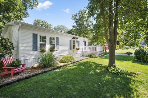 7974 Ivan Dr, Parma, MI 49269 photo 2