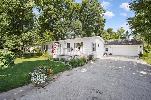 7974 Ivan Dr, Parma, MI 49269 photo 3