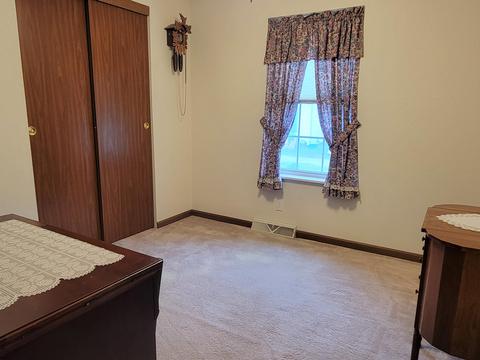 1064 Riverside Dr SE, Lowell, MI 49331 photo 12