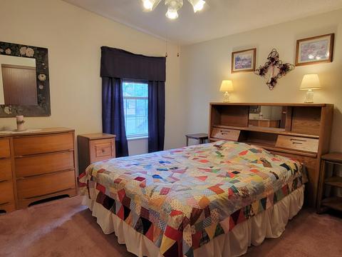 1064 Riverside Dr SE, Lowell, MI 49331 photo 8