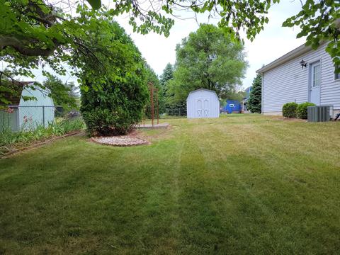 1064 Riverside Dr SE, Lowell, MI 49331 photo 22