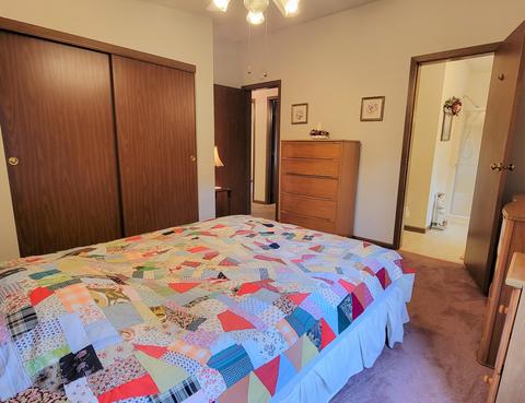 1064 Riverside Dr SE, Lowell, MI 49331 photo 10