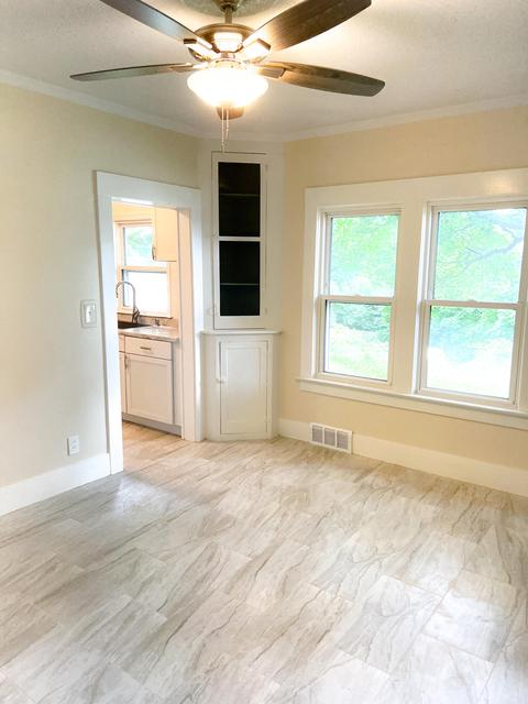 438 Madison St, Jackson, MI 49202 photo 11