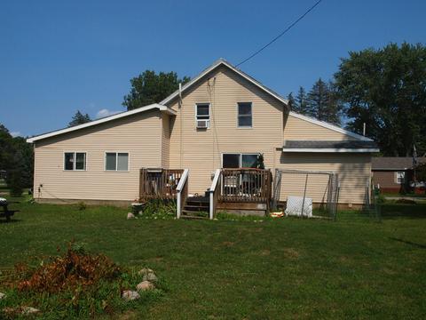 135 Robinson St, Lyons, MI 48851 photo 4