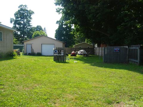135 Robinson St, Lyons, MI 48851 photo 6