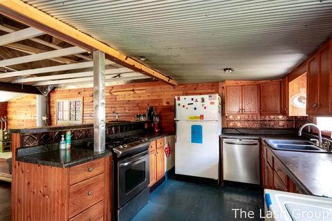 5305 Front St, Newaygo, MI 49337 photo 9