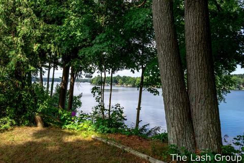 5305 Front St, Newaygo, MI 49337 photo 22