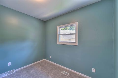 218 W Mcdevitt Ave, Jackson, MI 49203 photo 9