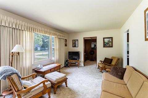 321 Falcon Rd, Jackson, MI 49202 photo 4