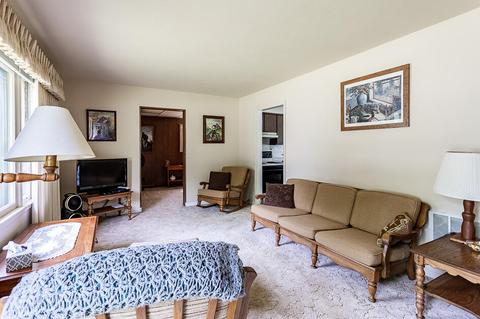 321 Falcon Rd, Jackson, MI 49202 photo 5