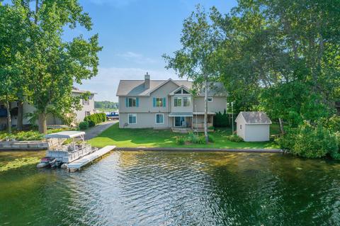 5285 Pointview Ct NE, Lowell, MI 49331 photo 1