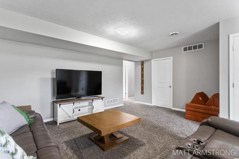 323 Eagle Dr, Caledonia, MI 49316 photo 18