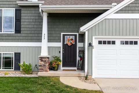 323 Eagle Dr, Caledonia, MI 49316 photo 3