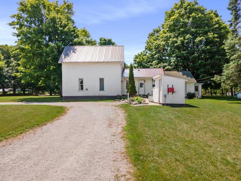 6787 50th Ave, Sears, MI 49679 photo 2