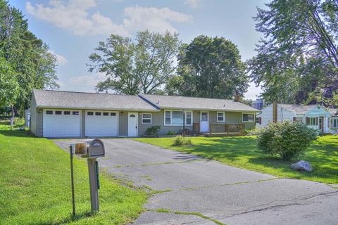 1341 Michael Dr, Jackson, MI 49202 photo 1
